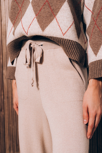 Ženske pletene pantalone