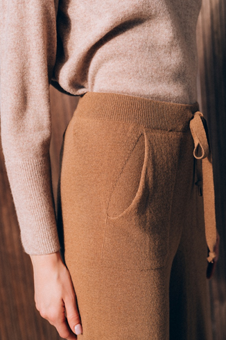 Ženske pletene pantalone